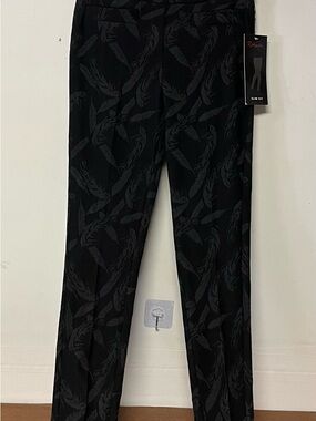 New Rekuccu size 2 Slim Fit Black Feather-Print Pants